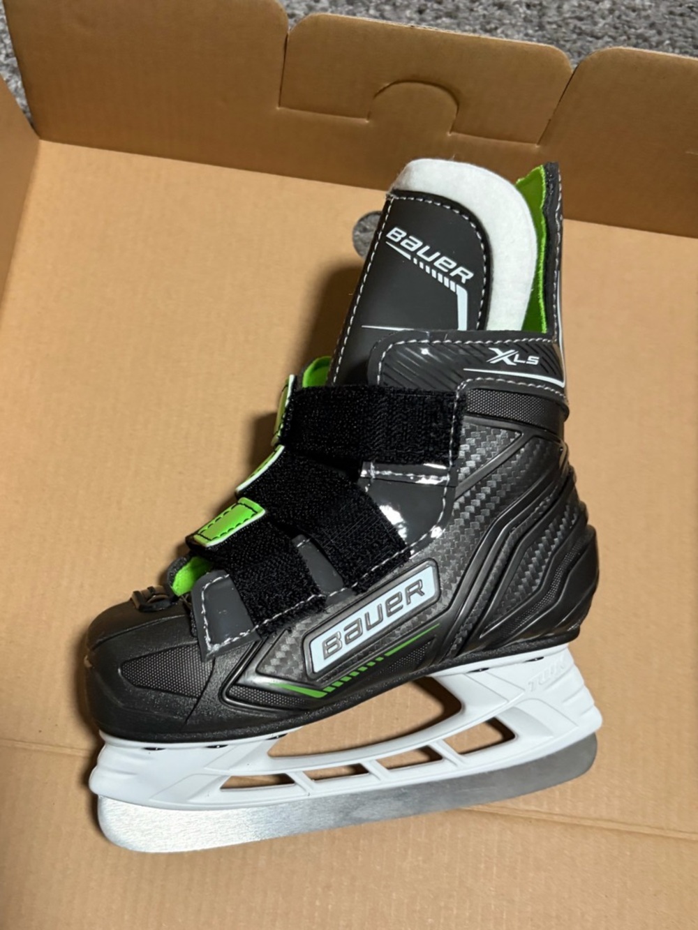 Bauer X-LS Ice Hockey Skates - Youth - Picture 2 of 4